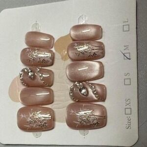 Serpent Bloom Nail Set – Size M‎